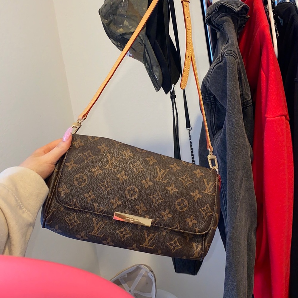 Louis Vuitton purse
